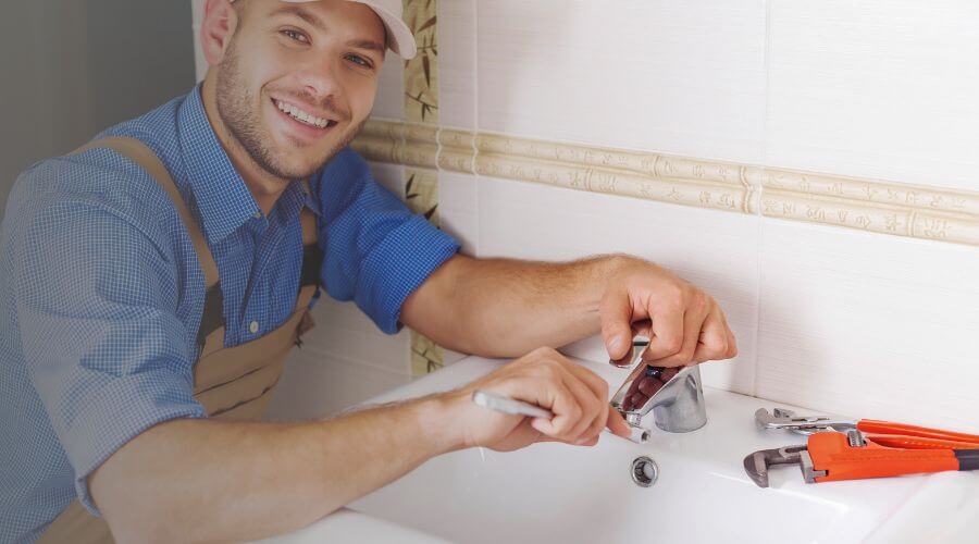 Handle or spout repair in Rushville, IN